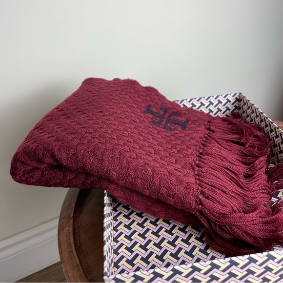 (SOLD) Tory Burch WHIPSTITCH T SCARF in IMPERIAL GARNET Burgundy - Picture 7 of 10